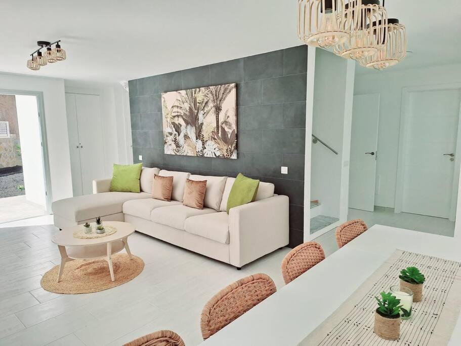 Malibu Mogan Secret Pool Villa - Piscina Privada Y Climatizada - Exclusive Heated Pool Ла-Плая-де-Тауро Экстерьер фото